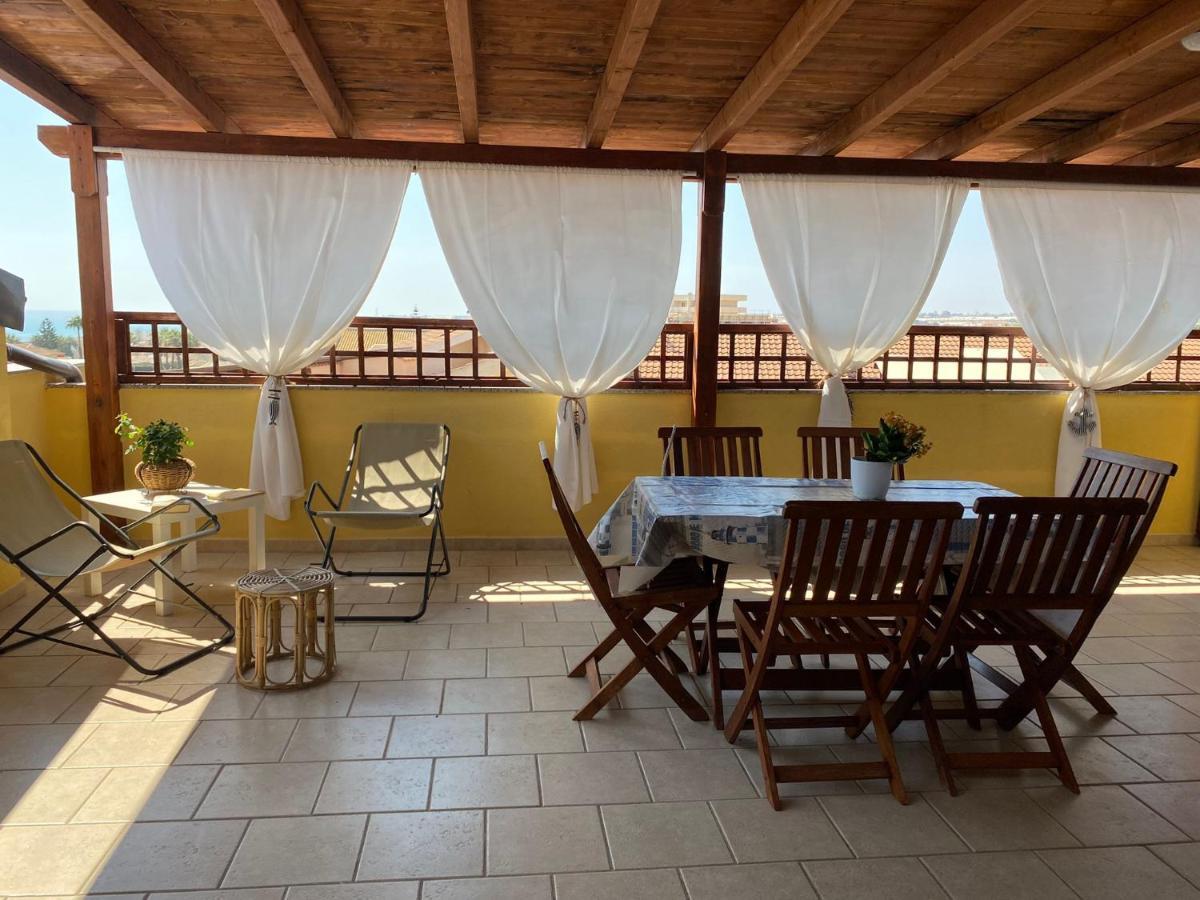 Casa Vacanze Il Giardino Dei Girasoli Marina di Ragusa Exterior foto